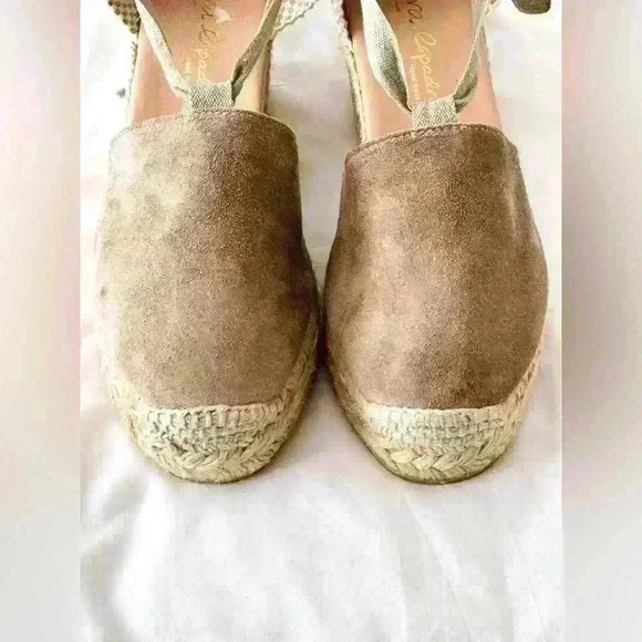 Lara Espadrilles Closed Toe Wedge Tie-Up Sandal Size 38 or US 7 - Picture 3 of 11